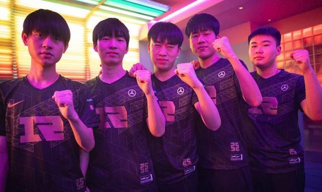 费兰作为一 费兰作为一